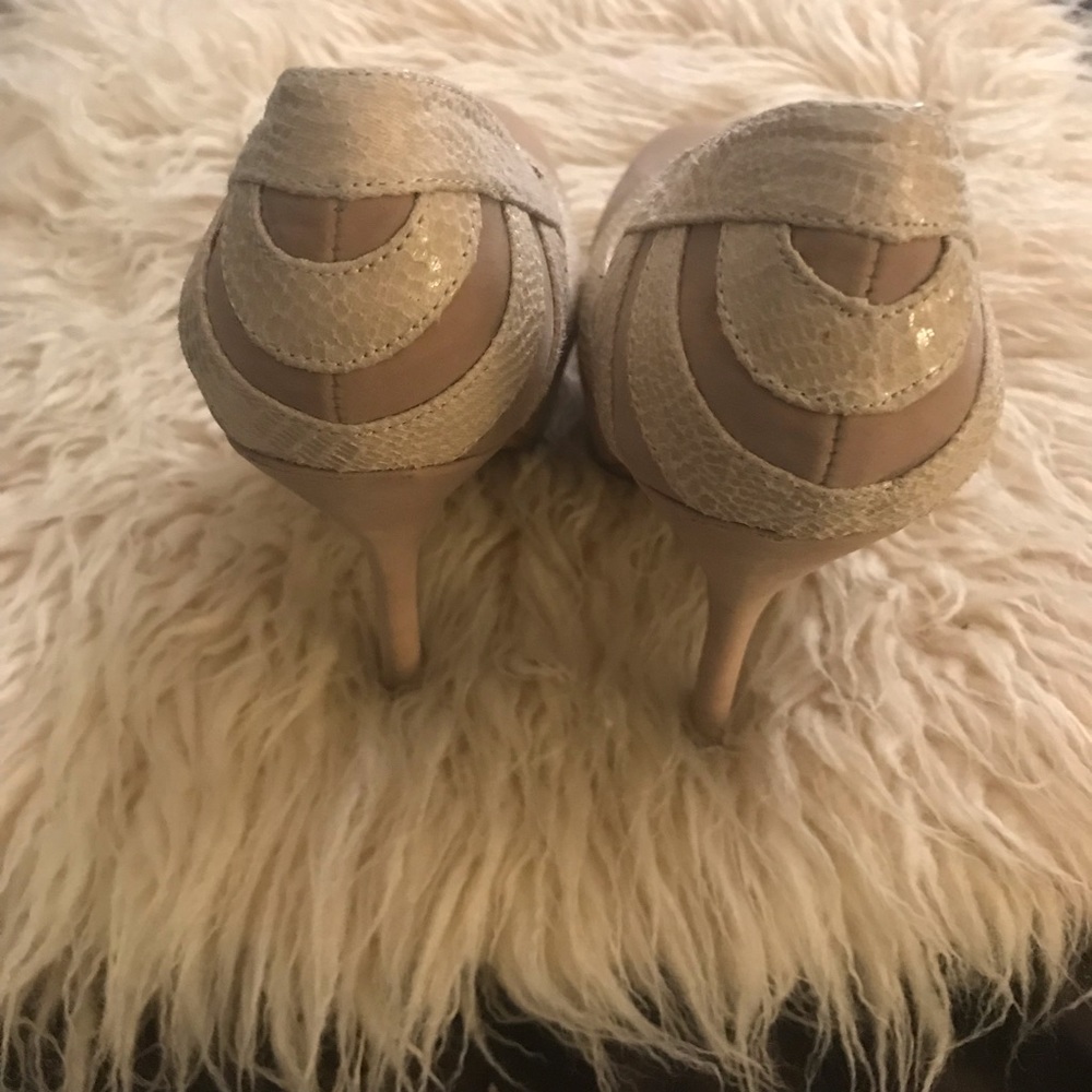 Gorgeous Heels 💕 - Picture 5 of 7